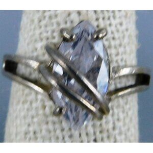 7/799 Sterling Silver Marquise Ring Size 6